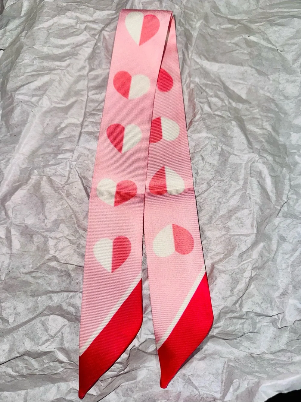 Kate Spade Pink Heart Silk Scarf with Fuchsia Ends - new never used